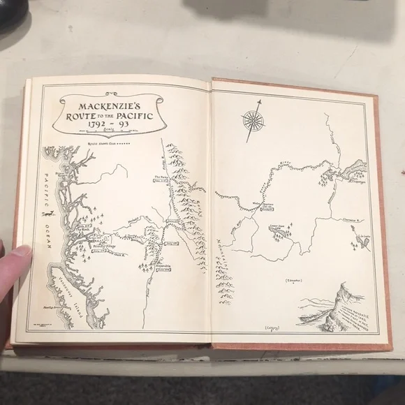 1927 "Canadian Men Of Action" By Hume Wrong - Picture 12 of 12